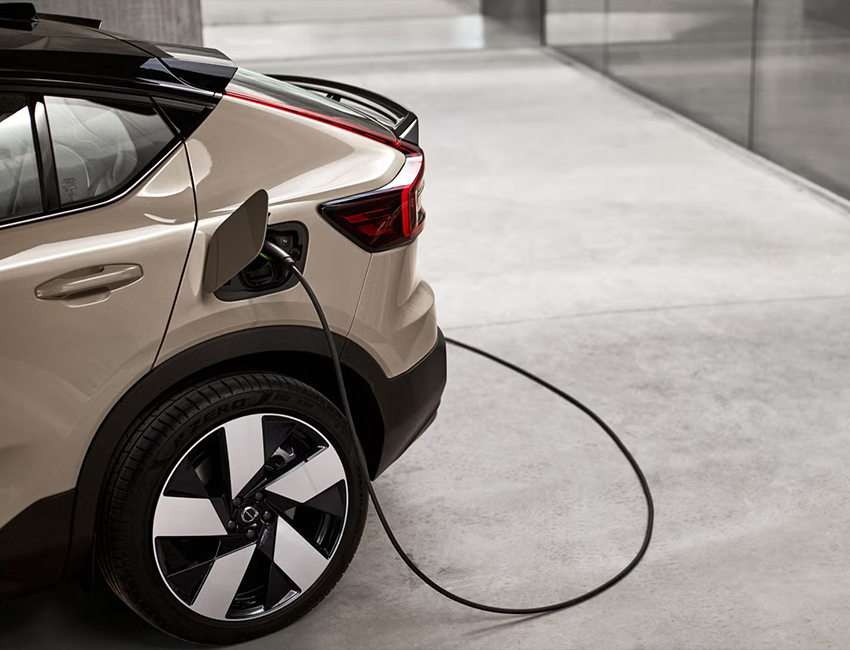 Amplitude-Auto-Volvo-EC40